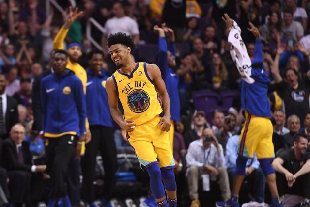 三亚亚沙会丨沈萍、颜鹏：担任中国体育代表团旗手倍感荣幸