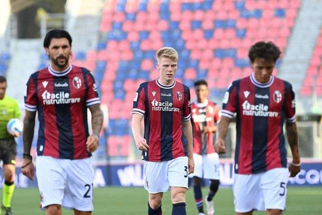 英超-帕尔默破门穆尼斯绝杀 切尔西1-2富勒姆